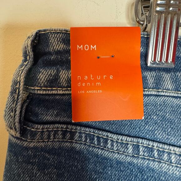 Nature Denim Distressed Mom Jeans Stone Wash NWT Size 32 High Rise - Picture 7 of 9